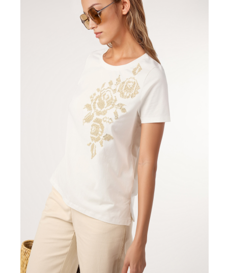 camiseta-bordado-flores-de-merletti