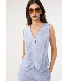 chaleco-raya-con-bordado-de-merletti