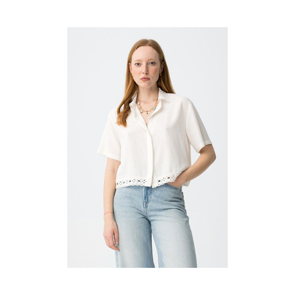 camisa-mcorta-lilith-cuello-ganchillo-tiffosi