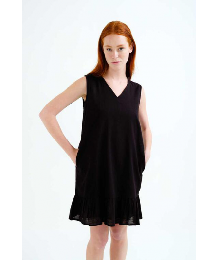 vestido-corto-negro-compania-fantastica