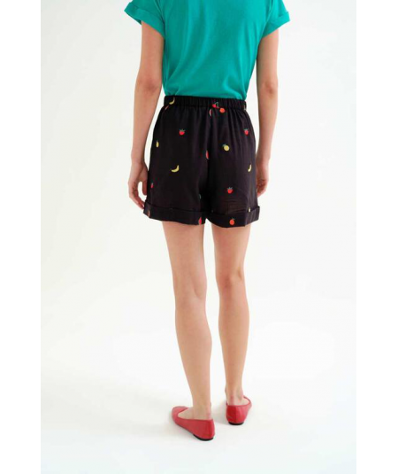 short-negro-fruit-salad-compania-fantastica