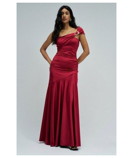 vestido-largo-con-detalle-dorado-de-salsa