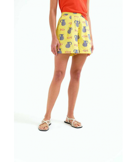 short-con-estampado-compania-fantastica