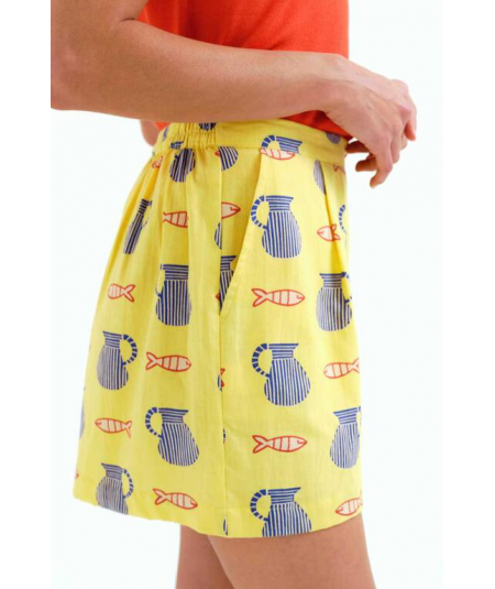 short-con-estampado-compania-fantastica