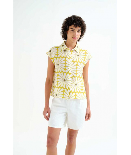 camisa-flor-amarilla-compania-fantastica