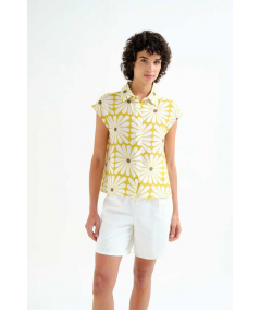 camisa-flor-amarilla-compania-fantastica