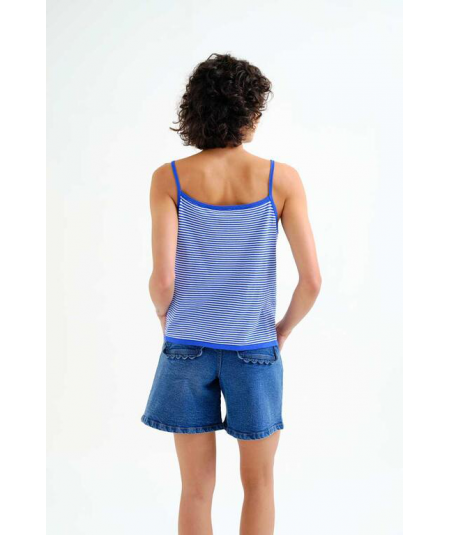 top-rayas-blancas-y-azules-compania-fantastica