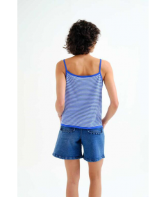 top-rayas-blancas-y-azules-compania-fantastica