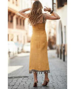 vestido-palmera-bordada-lino-mostaza-de-panambi