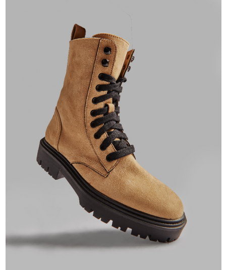 botin-ante-con-cordones-corina