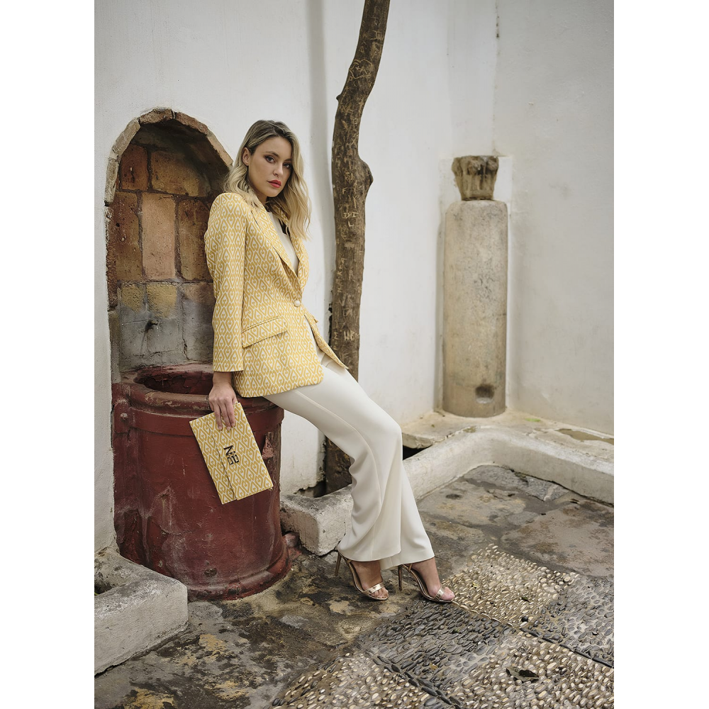 chaqueta-solapa-con-boton