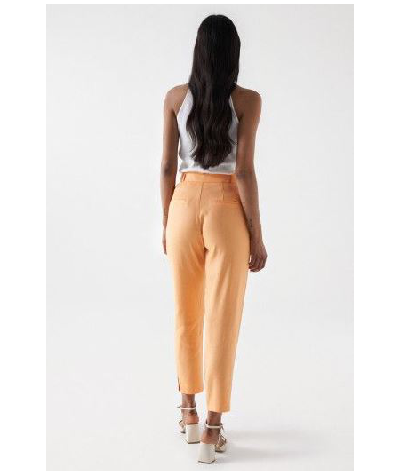 chino-de-lino-slim-fit-salsa