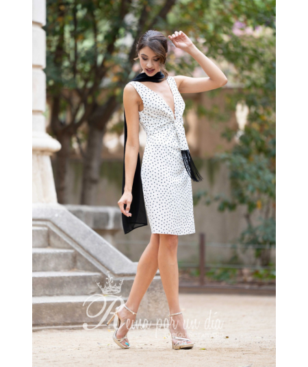 vestido-corto-topos-raso-reina-por-un-dia