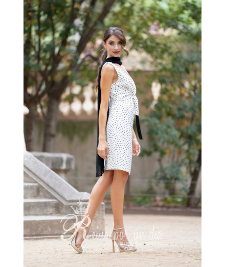 vestido-corto-topos-raso-reina-por-un-dia