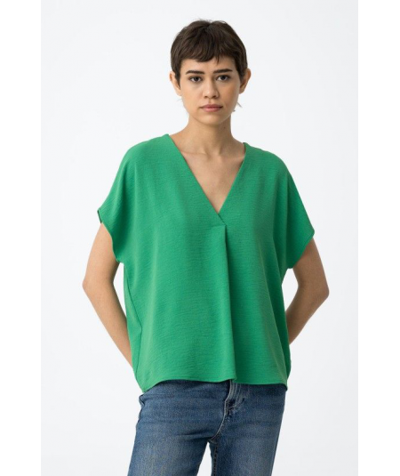 blusa-fluida-modelo-maxine-de-tiffosi