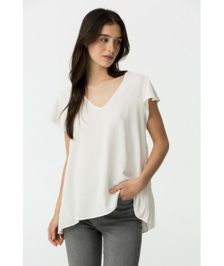 blusa-con-detalle-de-volantes-kara-tiffosi